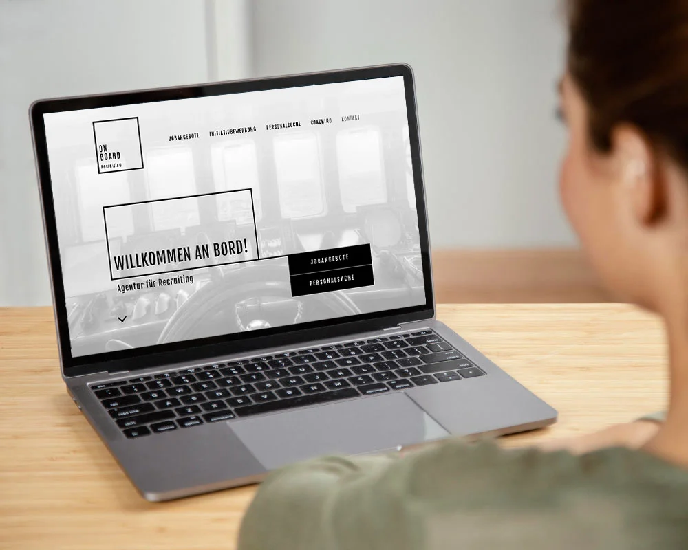onboard recruiting Website Screen auf Kunden-Notebook
